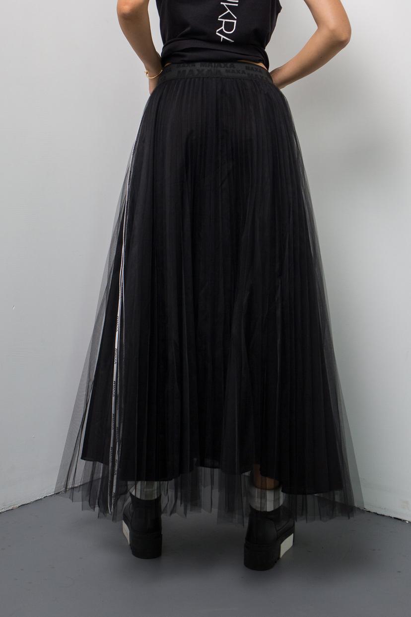  Long pleated tulle skirt