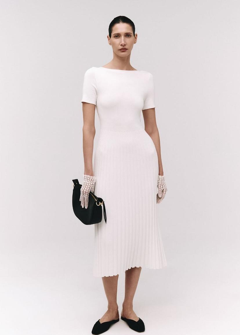 White Summer pleated viscose dress